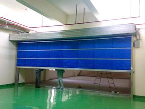 天津卷簾門,電動門,防火卷簾門,水晶卷簾門,車庫門,保溫門,伸縮門,玻璃門,提升門,鐵藝大門 天津遠(yuǎn)大鐵藝卷簾門廠